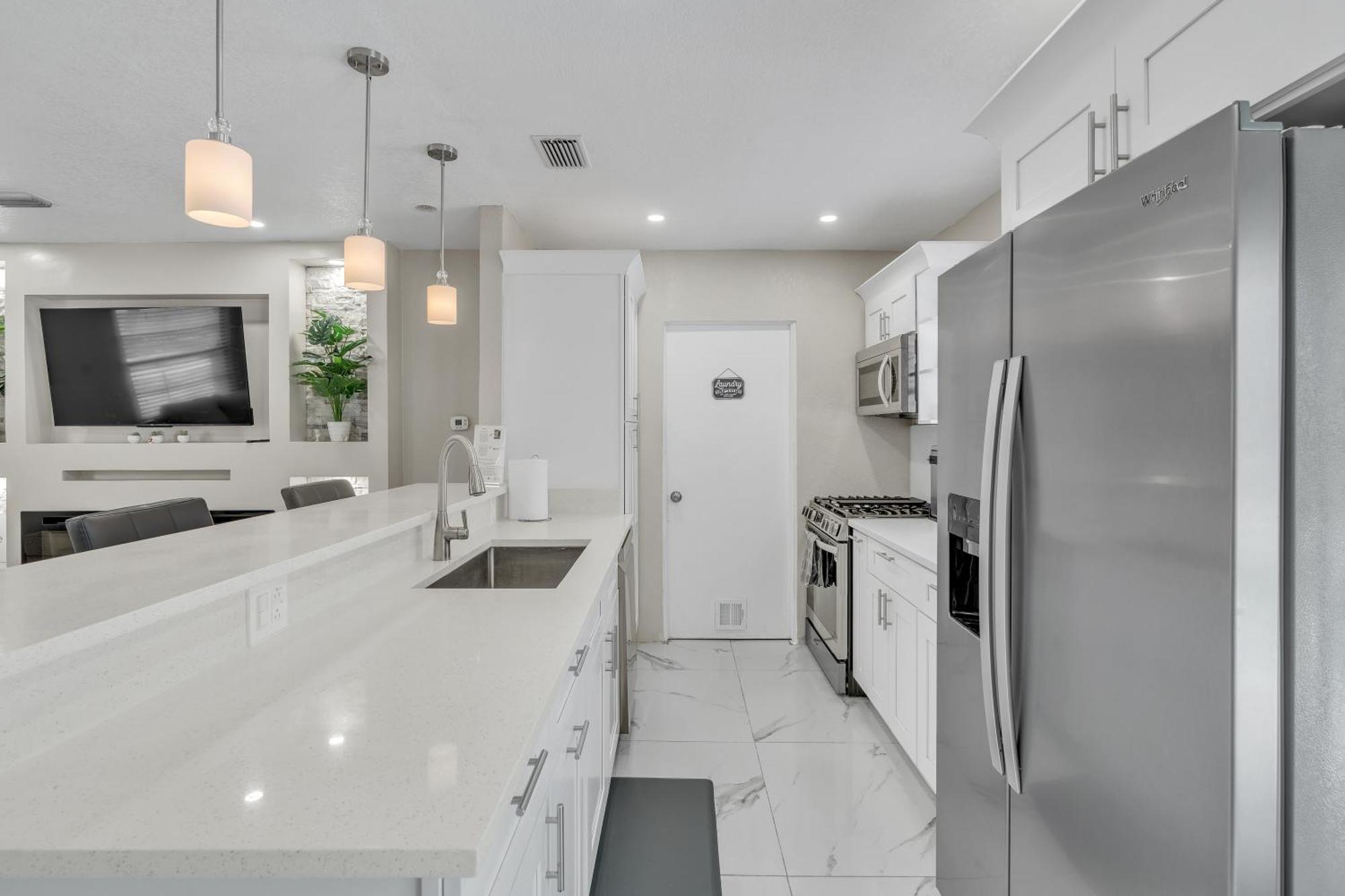 Stunning Modern Home In Tampa With Pool - Just 5 Minutes From Airport! Extérieur photo